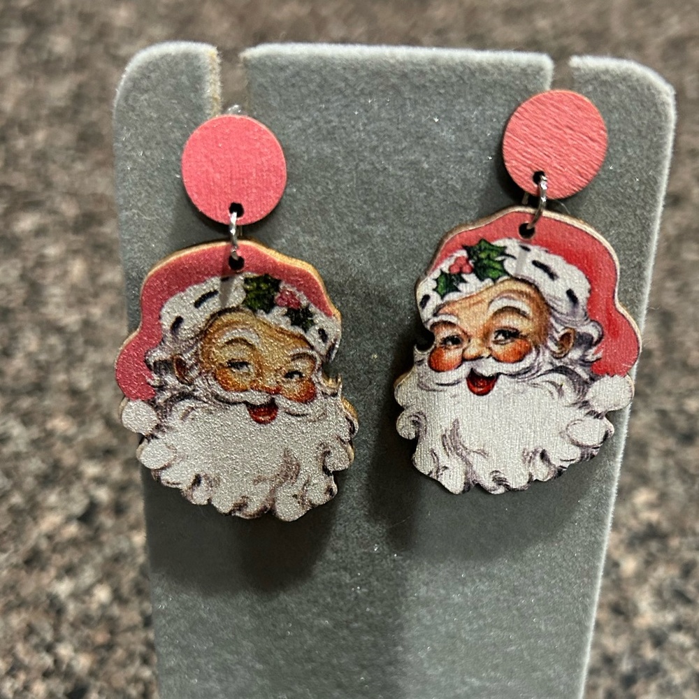 NWOT Santa with Pink Hat Wood Stud Earrings